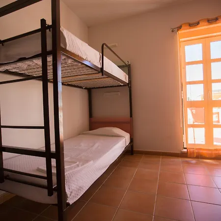 Hostel Hi - De Juventude *