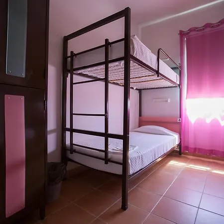 Hostel Hi - De Juventude *